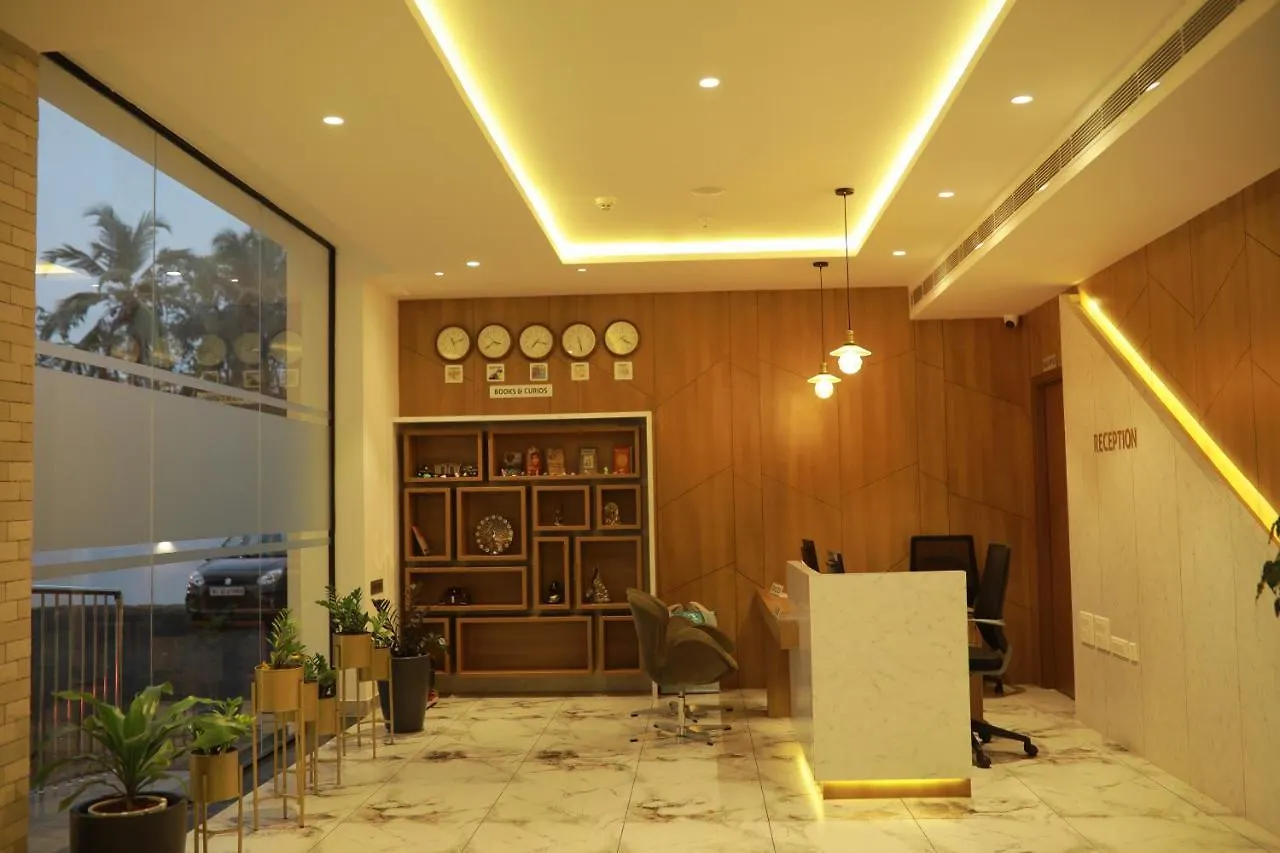 Hotel Challiyil Castle Shertallai